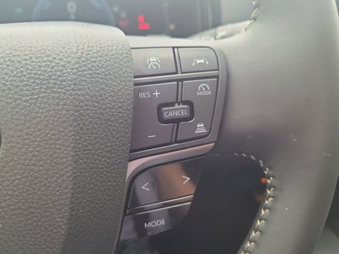 Used 2025 Toyota Camry LE FWD image 21