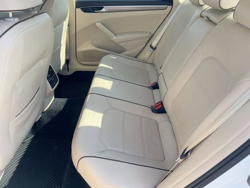Used 2016 Volkswagen Passat 1.8T SE image 15