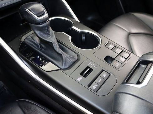 Used 2023 Toyota Highlander XLE image 20