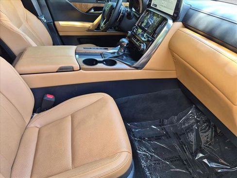 Used 2024 Lexus LX 600 4WD w/ Appearance Package image 20