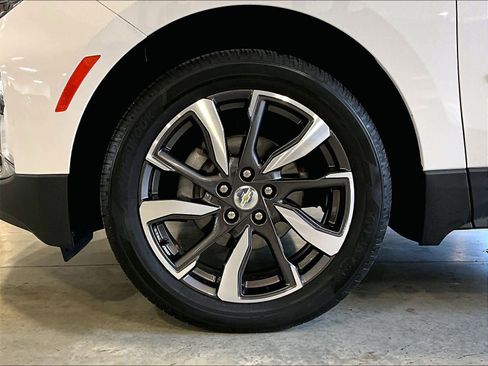 Used 2022 Chevrolet Equinox Premier image 7