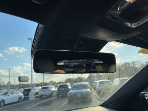 Certified 2025 Mercedes-Benz GLA 250 image 27