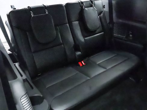 Used 2022 Ford Explorer Limited w/ Limited Technology Package image 25