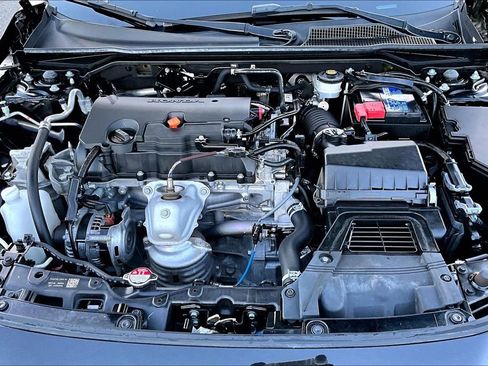 Used 2022 Honda Civic Sport image 17