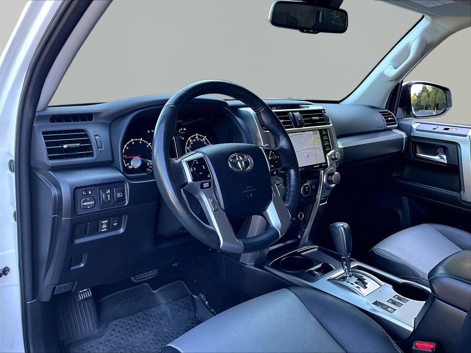 Used 2023 Toyota 4Runner SR5 Premium w/ Moonroof Package RWD image 17