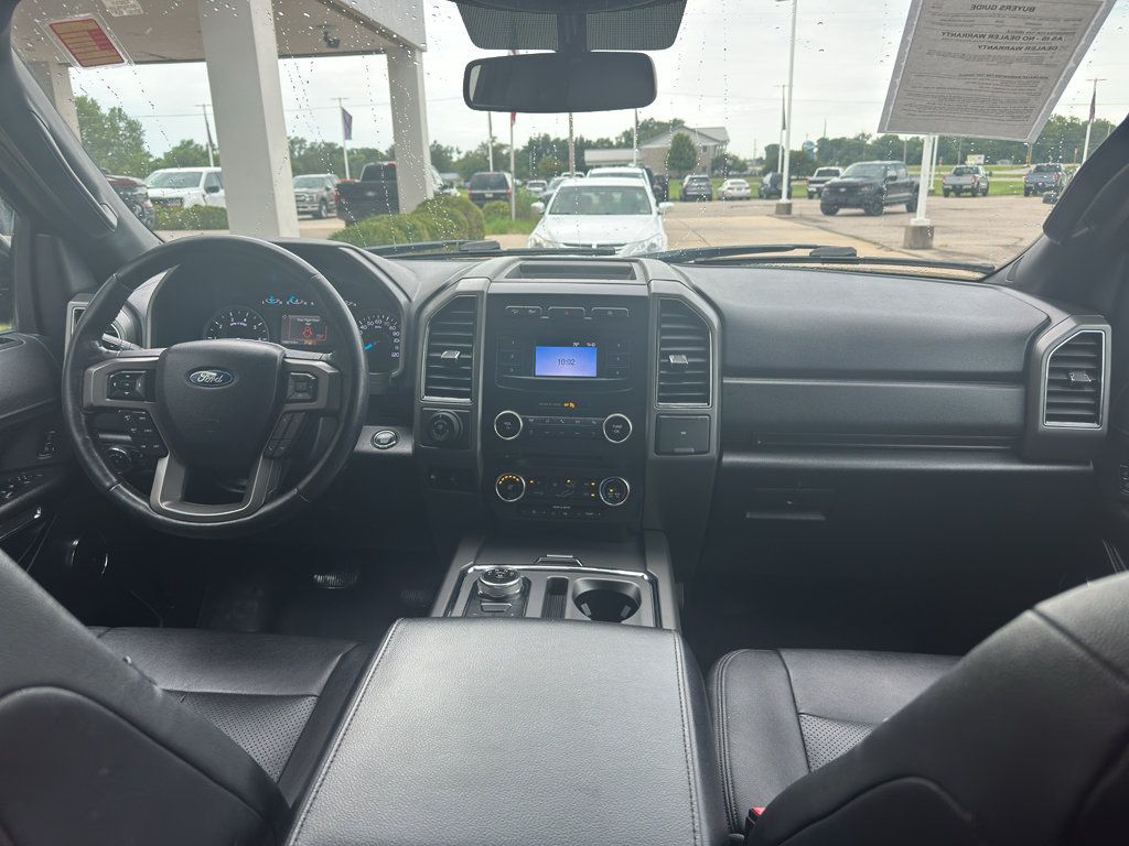 Used 2018 Ford Expedition XLT AWD/4WD image 28
