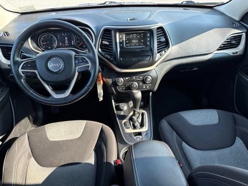 Used 2015 Jeep Cherokee Sport w/ Cold Weather Group AWD/4WD image 23