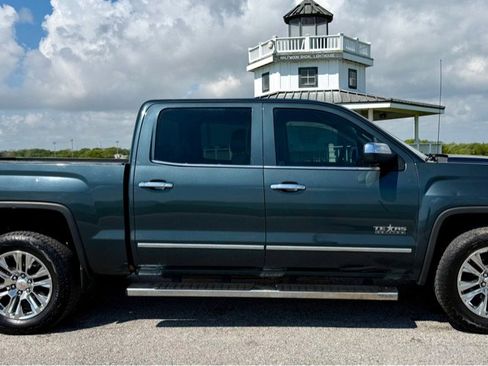 Used 2018 GMC Sierra 1500 SLT w/ Texas SLT Premium Package RWD image 4