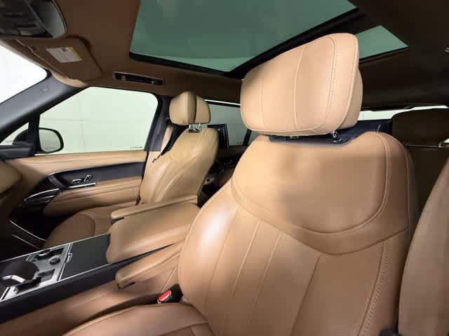 Used 2023 Land Rover Range Rover Long Wheelbase Autobiography AWD/4WD image 5