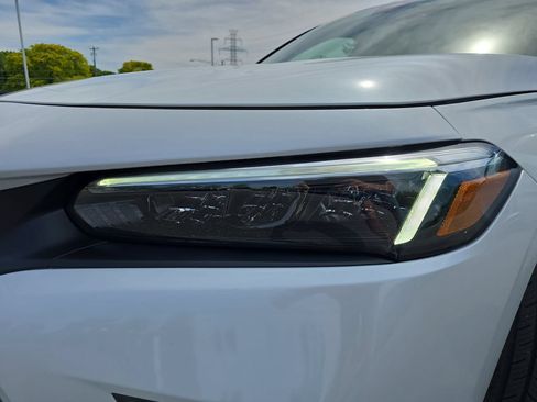 Used 2024 Honda Civic Sport Touring image 32