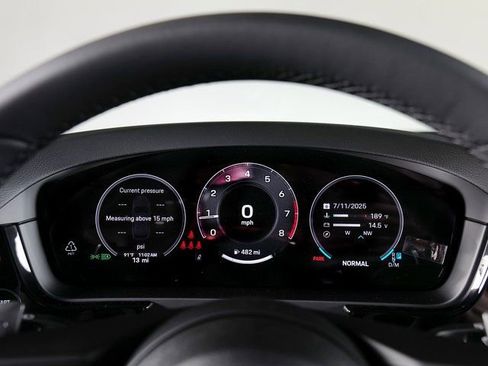 Certified 2025 Porsche Cayenne image 20