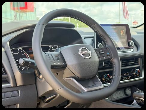 New 2026 Nissan Rogue SV FWD image 10