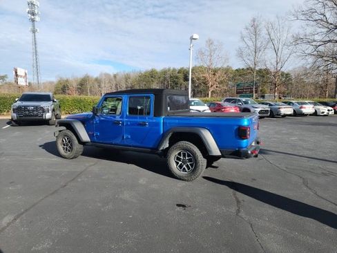 Used 2024 Jeep Gladiator Rubicon w/ Technology Group image 6