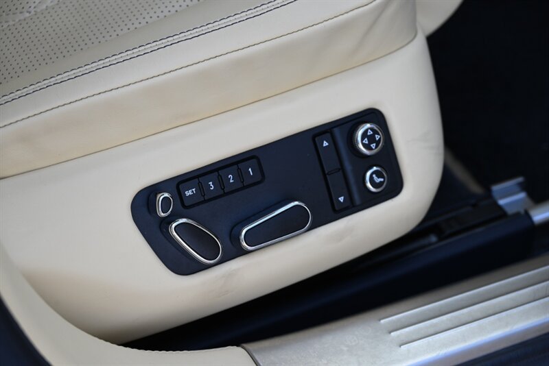 Used 2014 Bentley Flying Spur W12 AWD/4WD image 27
