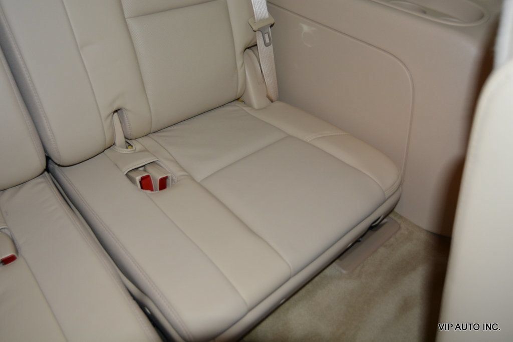 Used 2007 Cadillac Escalade AWD w/ Climate Package image 32