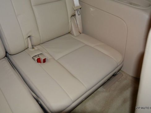 Used 2007 Cadillac Escalade AWD w/ Climate Package image 32