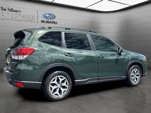 Used 2024 Subaru Forester Premium AWD/4WD image 4