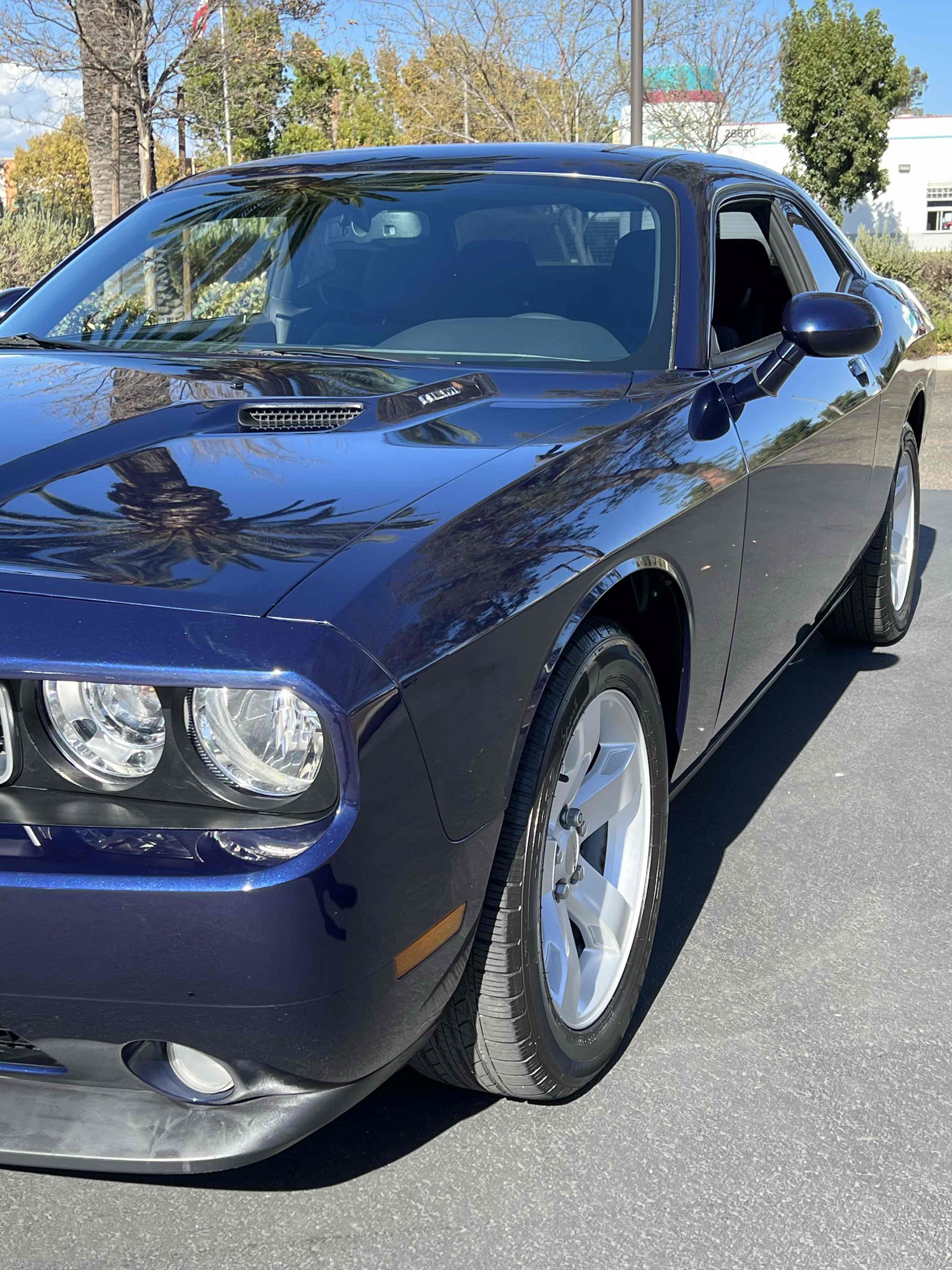 Used 2014 Dodge Challenger R/T RWD image 33