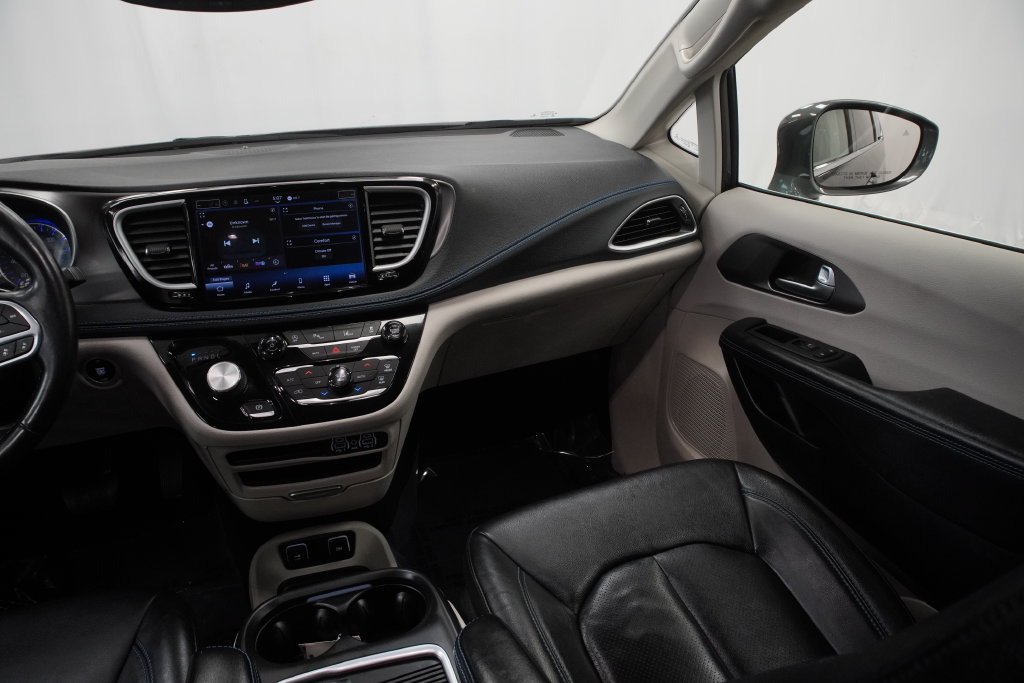 Certified 2021 Chrysler Pacifica Touring-L FWD image 19