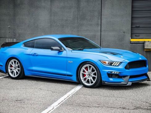 Used 2017 Ford Mustang GT Premium w/ Equipment Group 401A RWD image 52