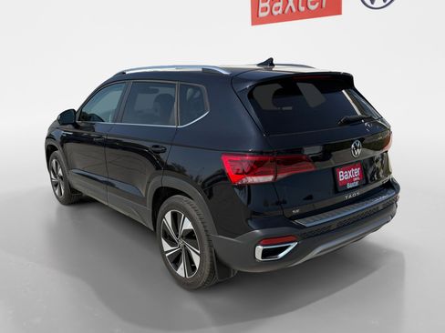 Used 2024 Volkswagen Taos SE image 13