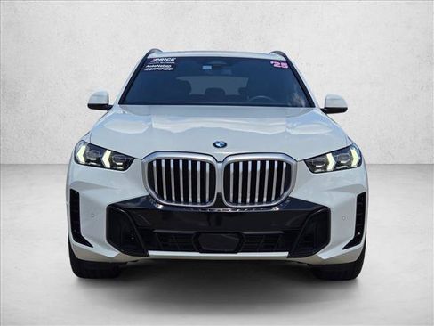 Used 2025 BMW X5 sDrive40i w/ M Sport Package RWD image 2