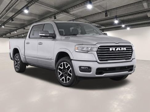 Used 2025 RAM 1500 Laramie w/ Laramie Southwest Edition AWD/4WD image 2