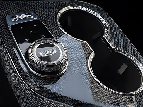 New 2025 Cadillac Optiq Sport 1 image 16