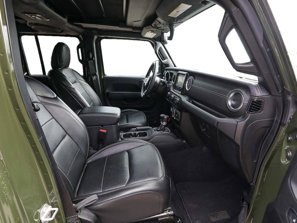 Used 2023 Jeep Wrangler Unlimited Sahara w/ Cold Weather Group AWD/4WD image 23