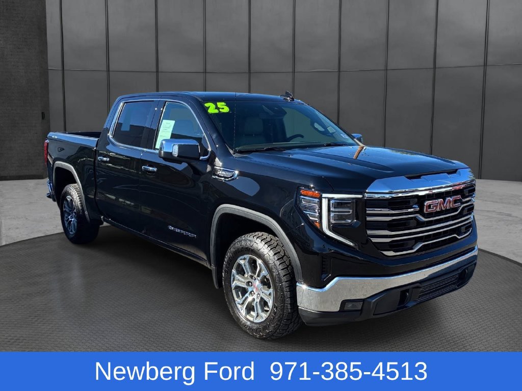Used 2025 GMC Sierra 1500 SLT AWD/4WD image 3
