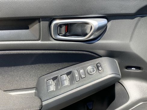 Used 2023 Honda Civic Sport image 19
