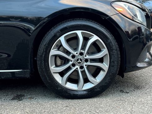 Used 2018 Mercedes-Benz C 300 4MATIC Sedan image 6