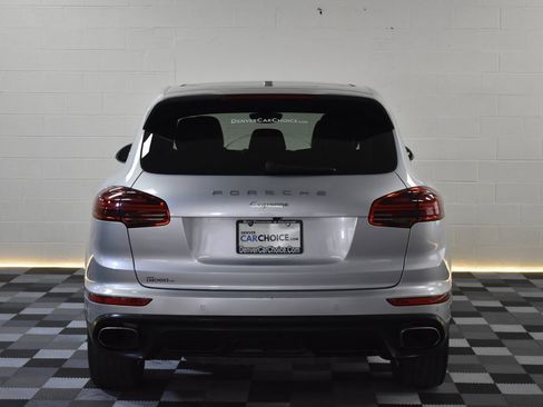 Used 2016 Porsche Cayenne image 4