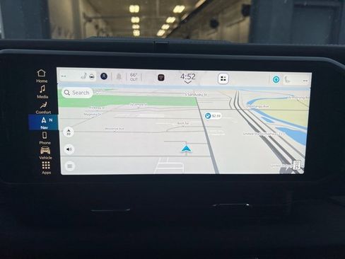 Used 2024 Jeep Gladiator Mojave w/ Technology Group image 13