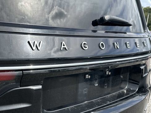 Used 2023 Jeep Wagoneer Series II image 10