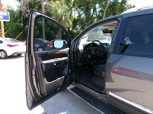 Used 2011 Nissan Armada SL w/ DVD FES Pkg RWD image 11