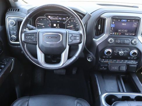 Used 2022 GMC Sierra 2500 Denali image 23