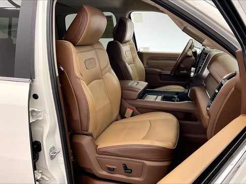 Used 2022 RAM 2500 Limited image 6