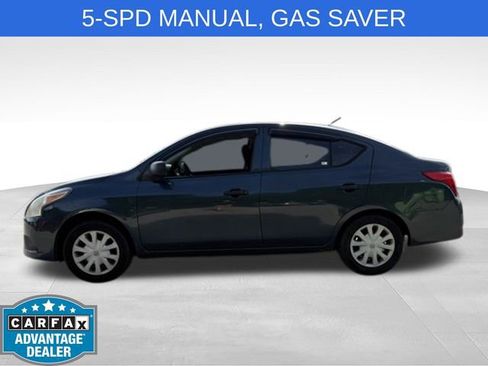 Used 2015 Nissan Versa S FWD image 7