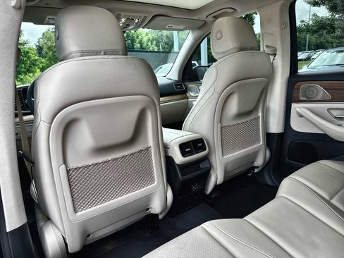 Used 2022 Mercedes-Benz GLE 350 image 18