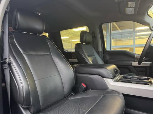 Used 2019 Ford F250 Lariat w/ Lariat Value Package image 48