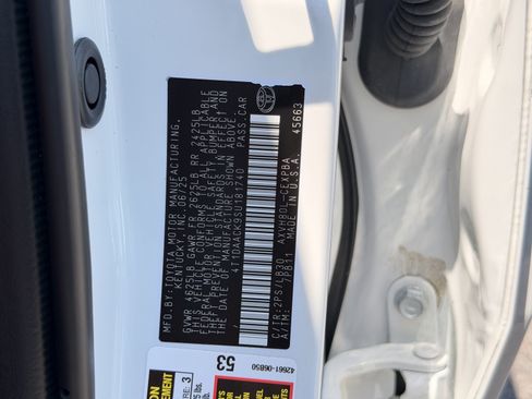 Used 2025 Toyota Camry XSE FWD image 34
