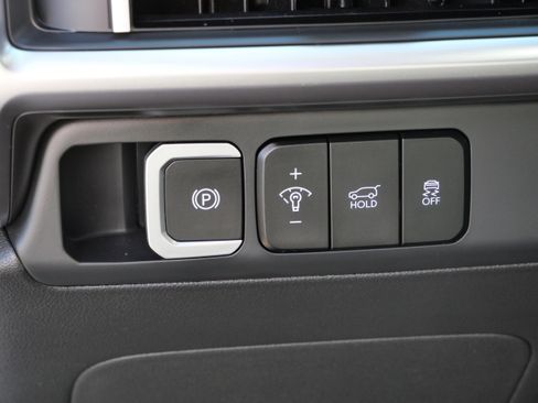 Certified 2025 Hyundai Santa Fe SEL image 21