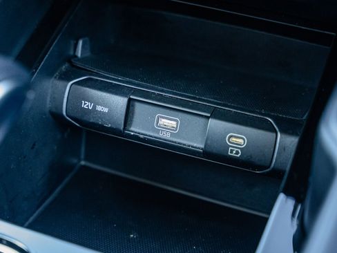 Used 2024 Kia Telluride LX image 29