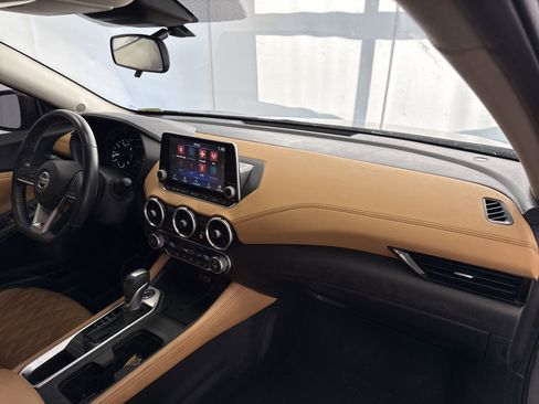 Used 2021 Nissan Sentra SV w/ SV Premium Package image 15