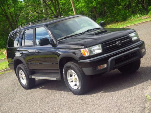 Used 1999 Toyota 4Runner SR5 AWD/4WD image 19