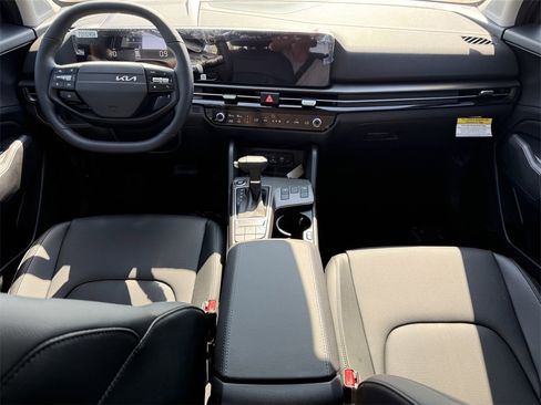 New 2026 Kia Sportage EX image 13