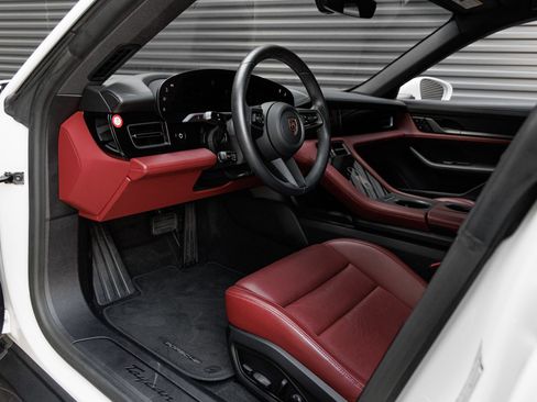 Certified 2023 Porsche Taycan RWD image 4