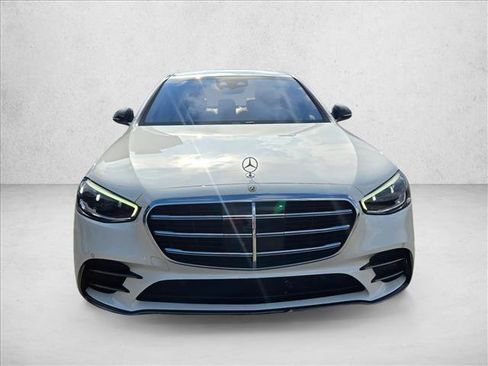 Used 2023 Mercedes-Benz S 580 4MATIC Sedan image 2