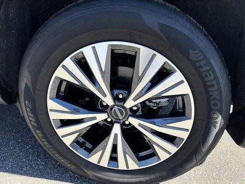 Certified 2023 Nissan Rogue SV w/ SV Premium B Package image 10